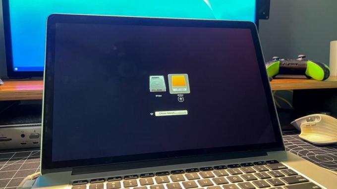 Wählen Sie das Startlaufwerk auf dem MacBook Pro 2015 aus