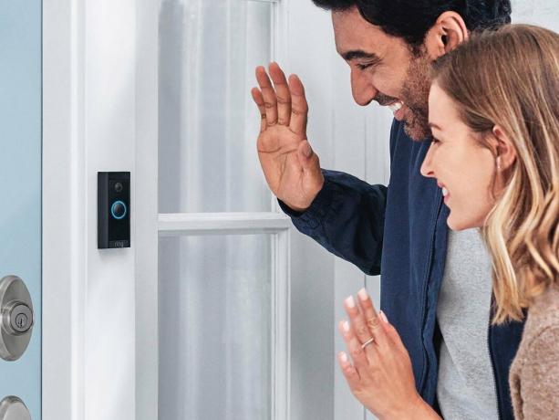 Ring Video Doorbell Wired е най-малкият и най-евтиният звънец на вратата досега