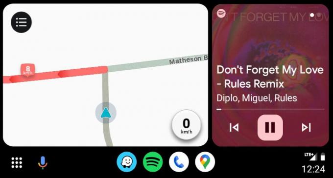Captura de tela mostrando o modo de tela dividida no Android Auto.