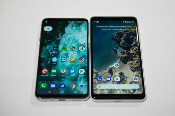 مقارنة LG V30. هاتف Pixel 2 XL
