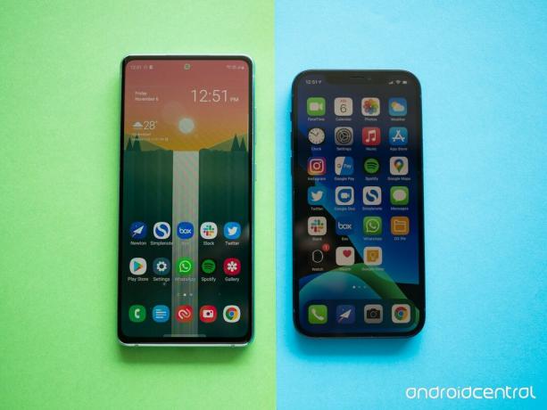 Galaxy S20 FE vs. iPhone 12