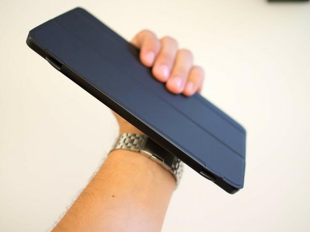 NVIDIA Shield -tabletti kannella
