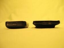 Seidio Innocell 3500 mAh batería de duración extendida para la revisión de HTC Evo 4G: G1 a la izquierda. Evo con batería Seidio a la derecha.