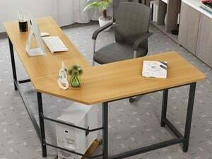 Tukaj je 9 poceni pisarniških miz za dokončanje vaše domače pisarne