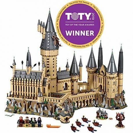 LEGO Harry Potter Hogwarts Castle 71043 Building Kit, New 2019 (6020 части)