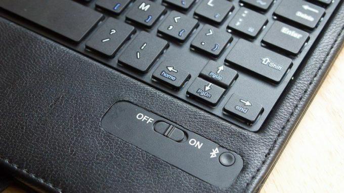 MiniSuit klaviatuuriümbris Nexus 7 jaoks