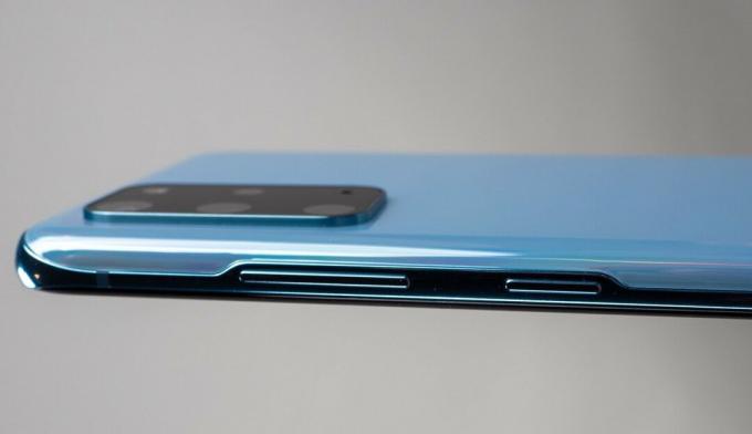 Fai spazio a più film sul tuo Galaxy S20 con una scheda microSD