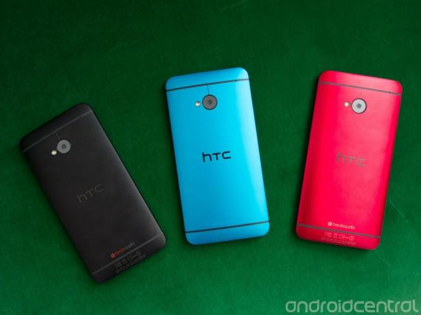 HTC One M7 in verschiedenen Farben