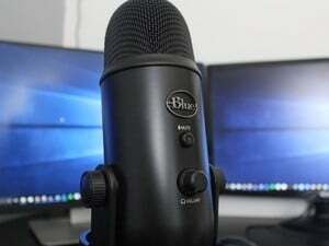 Ta en fantastisk mikrofon för dina PS4- eller PS5-liveströmmar