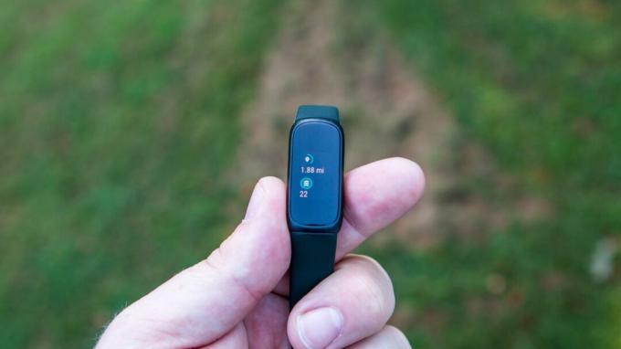 Fitbit Inspire 3 проследяване на разстоянието