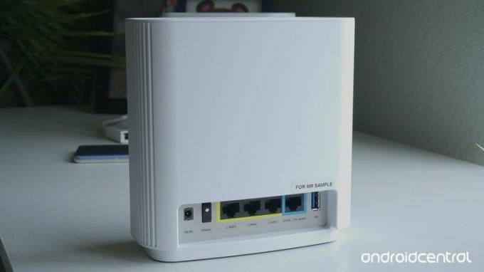 Asus ZenWiFi ET8 Wi-Fi 6E mesh -reitittimen tarkistus
