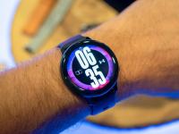 Kokios spalvos „Galaxy Watch Active 2“ turėtumėte įsigyti?