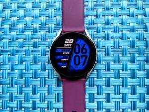 Tai sudėtinga: kodėl „Galaxy Watch 4“ šiuo metu laikrodžių veidai čiulpia?