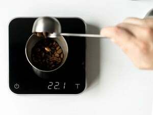 De beste smarte kaffeskalaene for å sparke kaffen opp