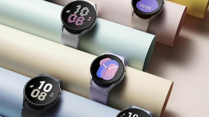 תמונות סגנון חיים רשמיות של Samsung Galaxy Watch 5