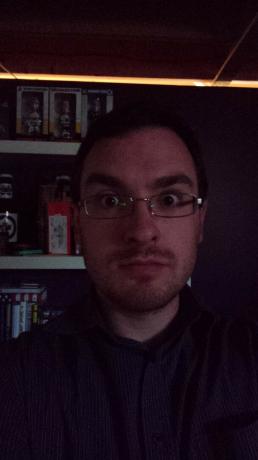 Blu Selfie mørk frontvendt kameraprøve