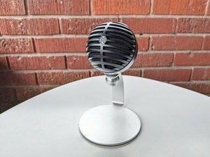 Shure MV5C ir lielisks kompaktais mikrofons jūsu bezgalīgajām tālummaiņas sanāksmēm