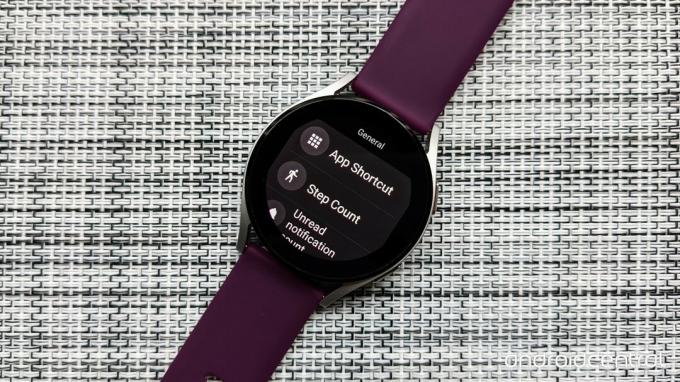 Eroe di scelta rapida dell'app Galaxy Watch 4 Complicazioni