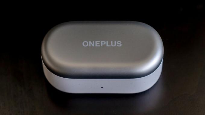 OnePlus Nord Buds 2 suljettu kotelo.