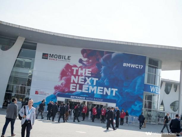 MWC 2017 פירה