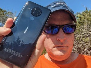 Recensione: il Nokia 5.4 potrebbe essere il miglior telefono Android economico del 2021