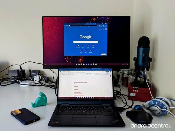 Dvozaslonski Chromebook z monitorjem ThinkPad C13 in BenQ