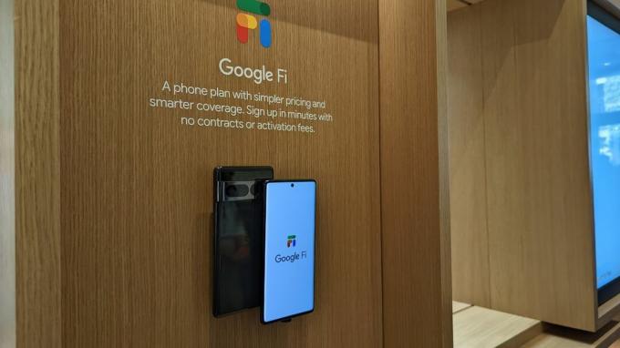 Google Fi sur un Google Pixel 7 lors de l'événement Google Automne 2022