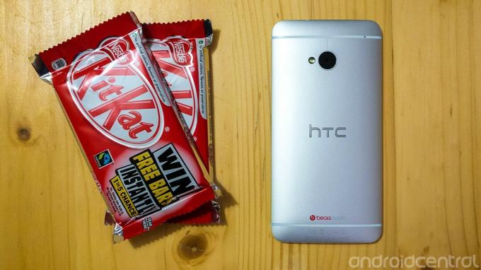 KitKat HTC Jedan