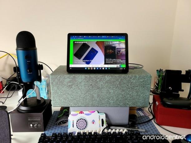 Pagina de pornire Lenovo Chromebook Duet Standing Desk AC