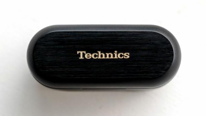 Technics EAH-AZ80 ausinių uždaras dėklas.