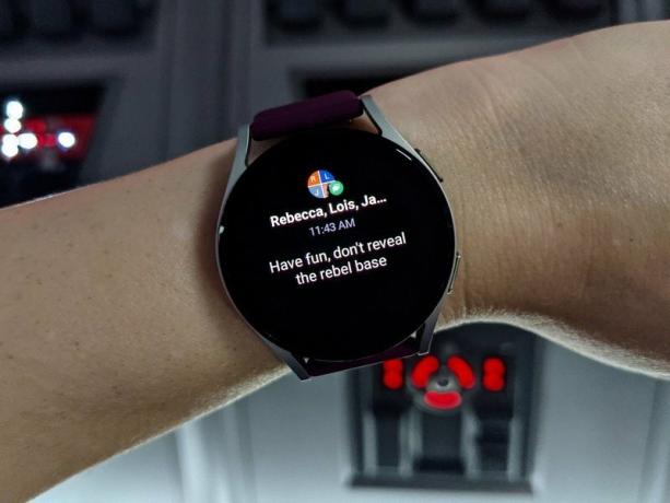Galaxy Watch 4 Google Chat -meddelande
