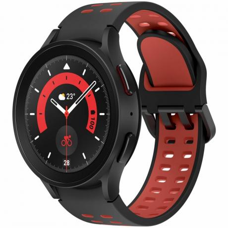 Samsung Galaxy Watch 5 Pro com caixa preta e pulseira esportiva preta e vermelha