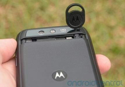 مراجعة Motorola Droid 4