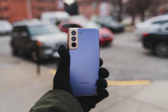 Gennemgang: Smarte kompromiser gør Galaxy S21 til en dræbende $ 800-smartphone