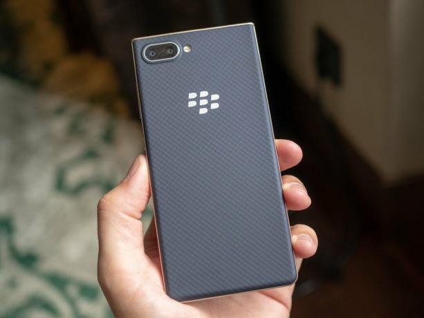 Mikä Android-puhelin on järkevin BlackBerry-faneille?
