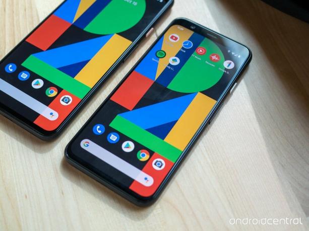 Google Pixel 4 и 4 XL рядом друг с другом